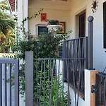 Studio-apartments Monfort Daire *
