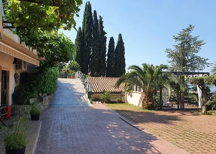 Studio-apartments Monfort Apartman *