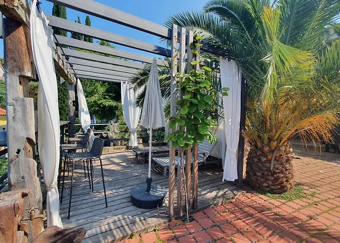 Studio-apartments Monfort 公寓