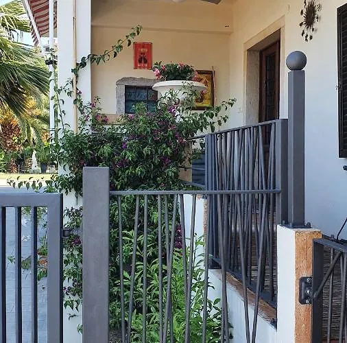 Studio-apartments Monfort Apartman *